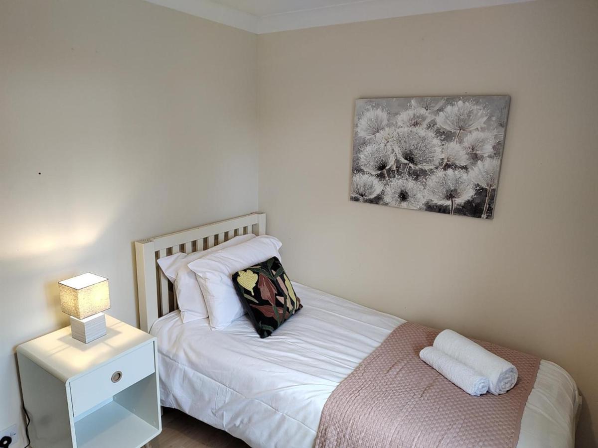 Wentworth Drive Contractor And Family 3 Bed Home Grantham Exterior photo